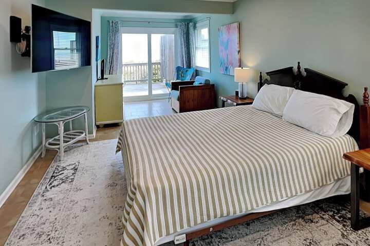 Tournesol by Topsail Realty