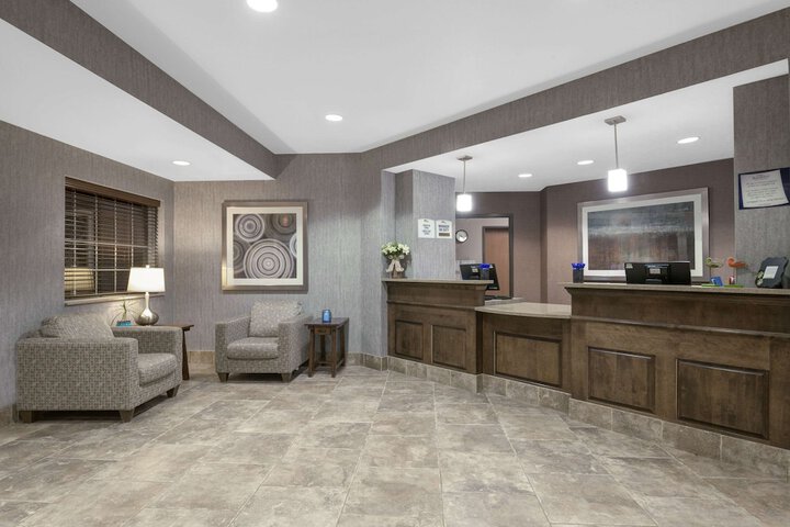 Baymont by Wyndham Minot