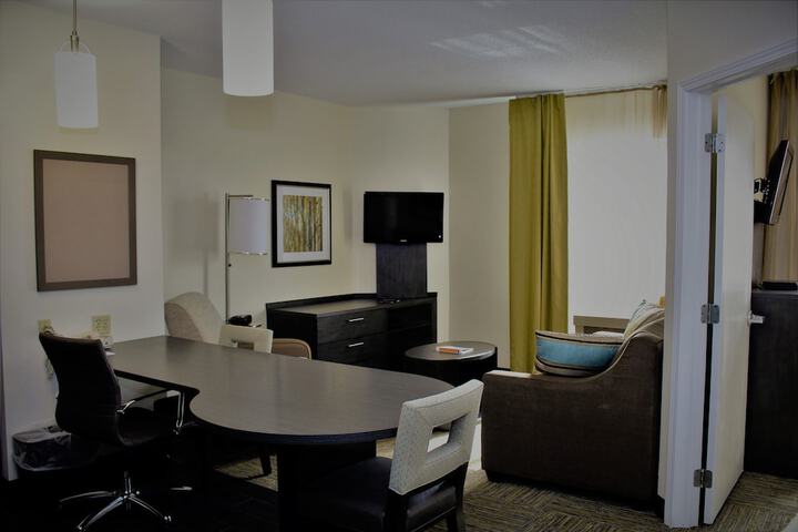 Room 20 of 38