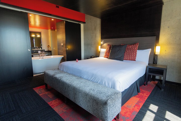 Room 46 of 61