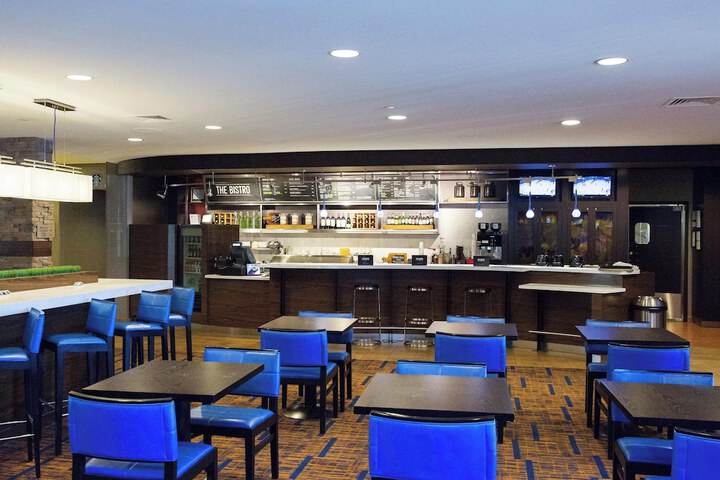 Courtyard by Marriott Madison West Middleton