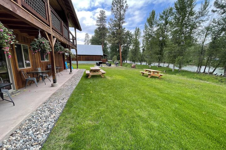 Methow River Lodge & Cabins