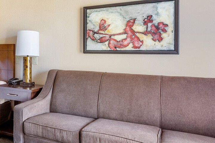 Room 16 of 39