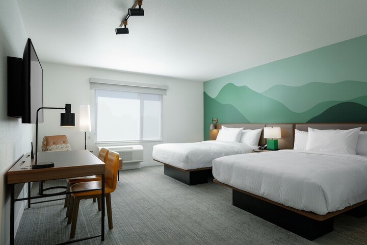 Room 28 of 34