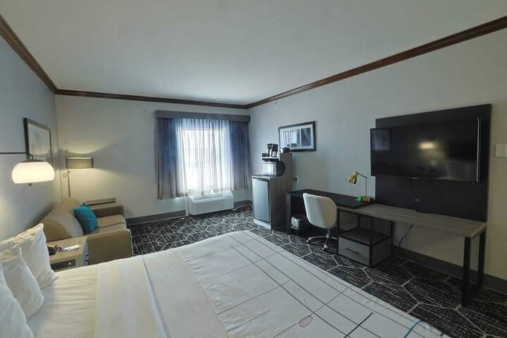 Room 44 of 73