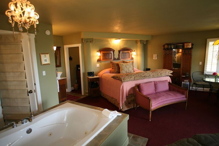 Room 36 of 60