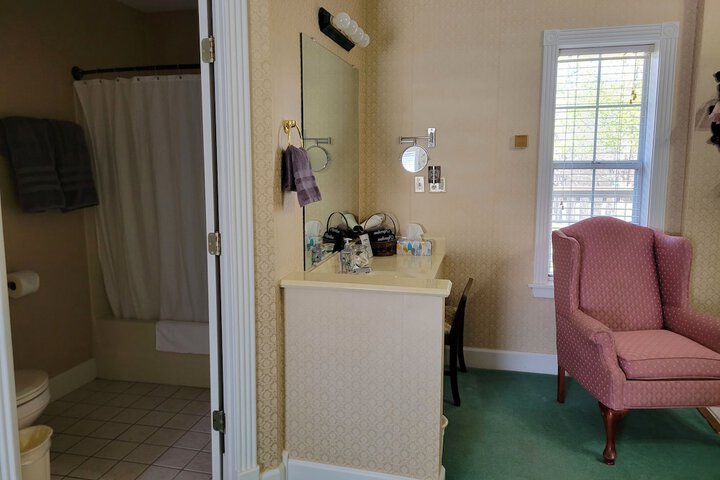Room 25 of 125