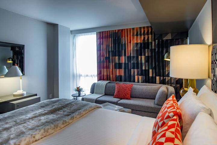 Room 26 of 34