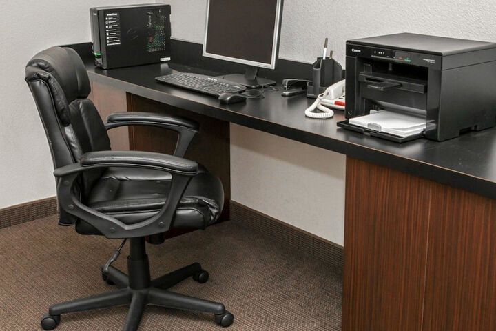 Business Center 53 of 54