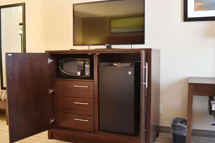 Room 34 of 59