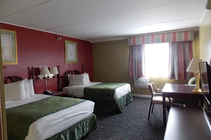 Room 8 of 8