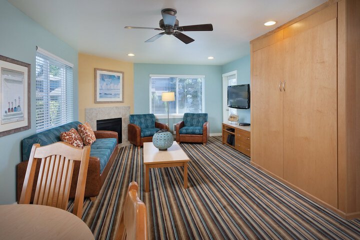 Room 11 of 23