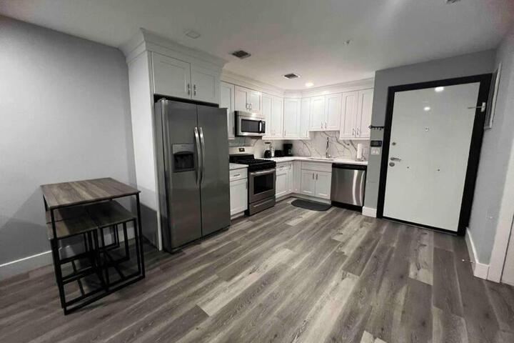 The Lovely Suite - 1BR close to NYC