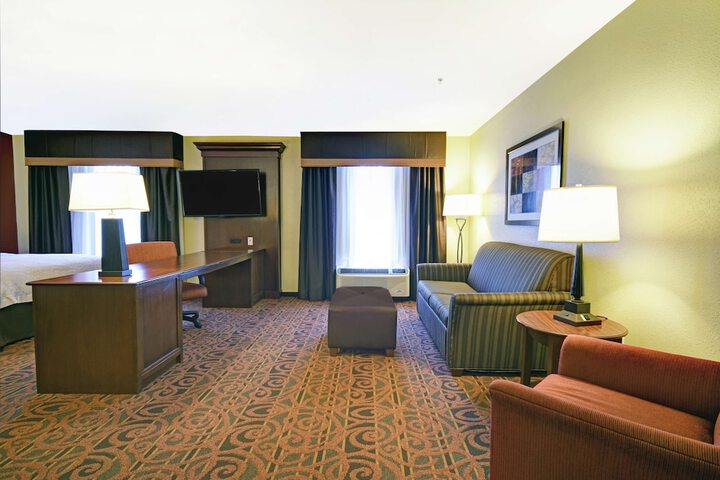 Hampton Inn & Suites Milwaukee / Franklin