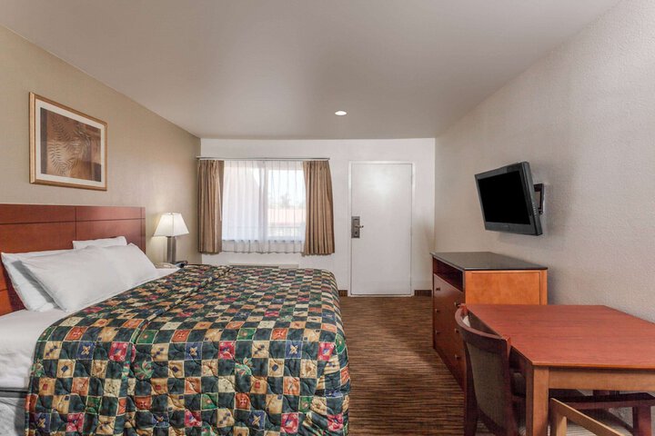 Room 18 of 20