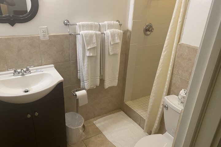 Room 3 of 7