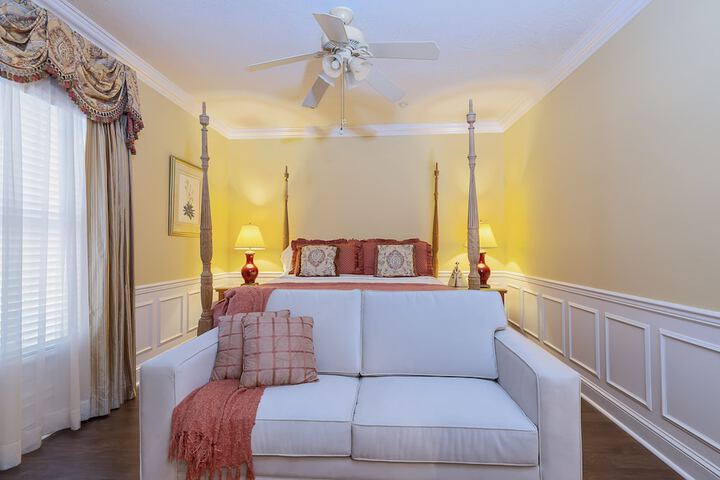 Room 43 of 75