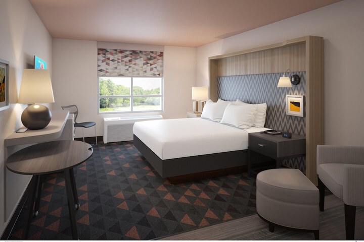 Room 9 of 25