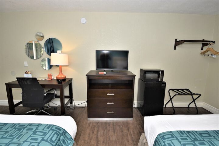Room 22 of 34