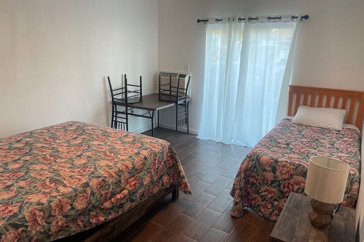 Room 10 of 10