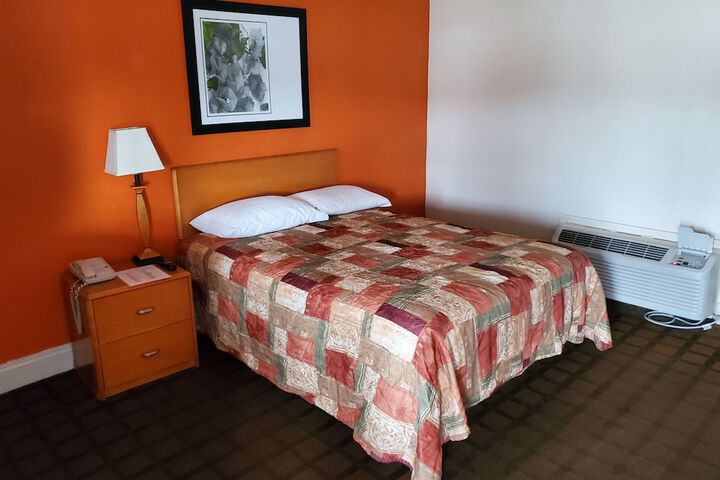 Room 18 of 22