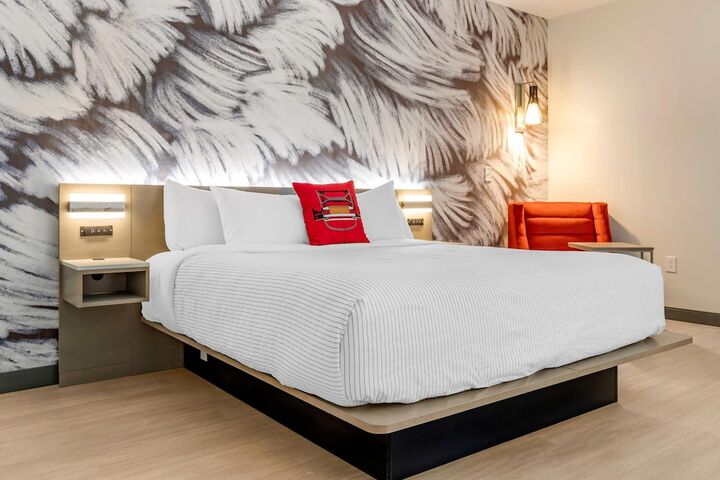 Cambria Hotel Rock Hill - University Center