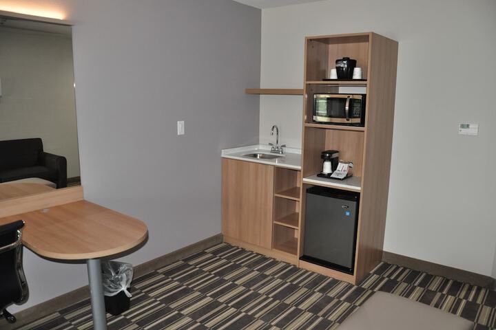 Room 22 of 37