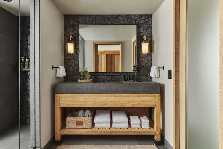 Room 42 of 82