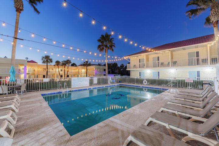 Pool 4 of 32