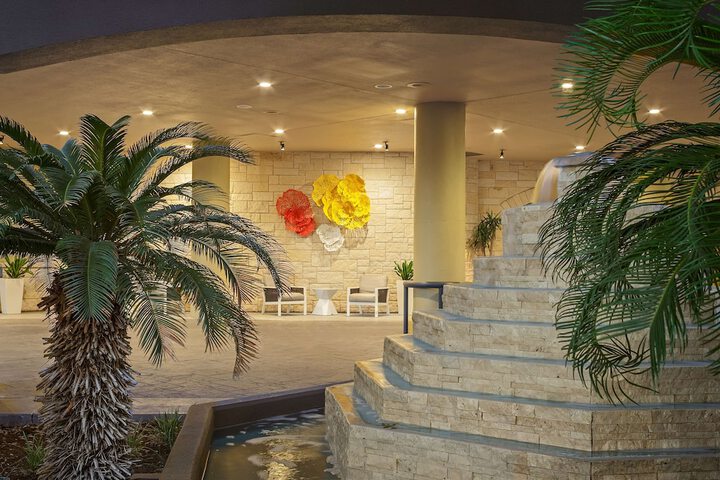 Hotel 7 of 38