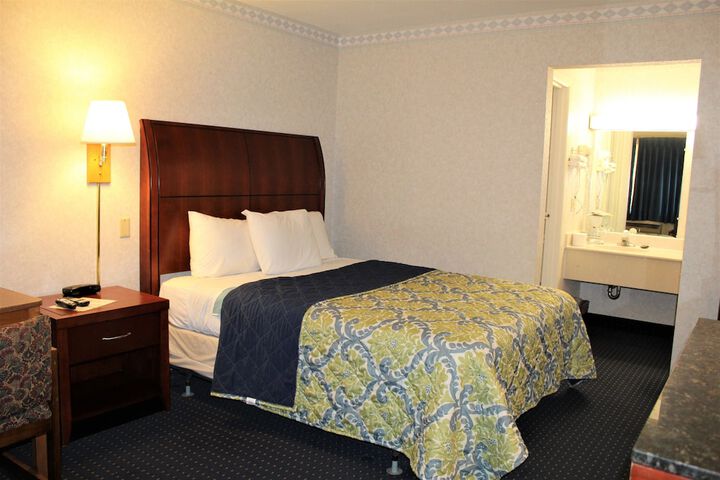 Room 41 of 43