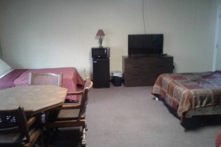 Dighton Inn