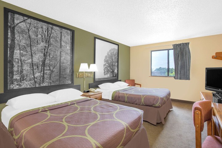 Room 10 of 15