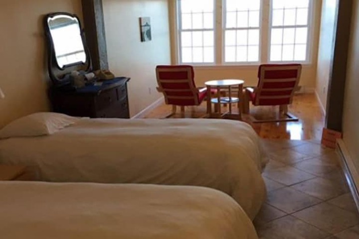 Room 19 of 37