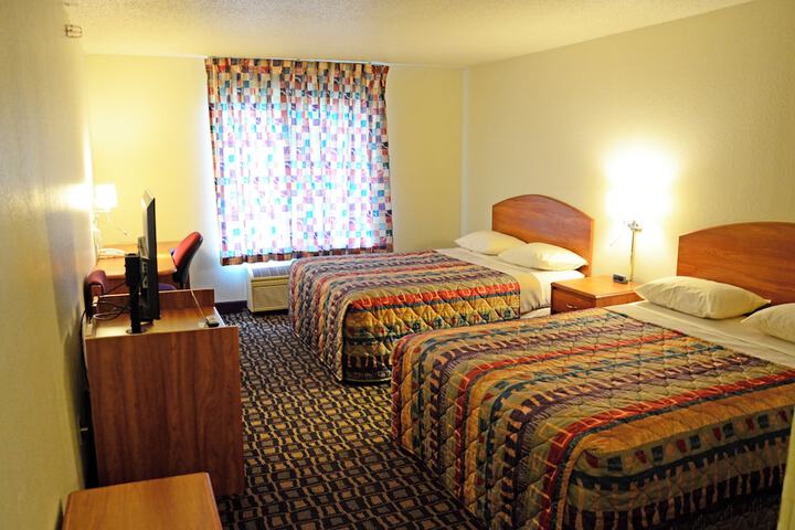 Room 6 of 25