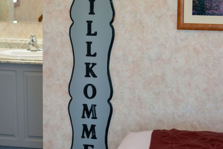 Room 17 of 49
