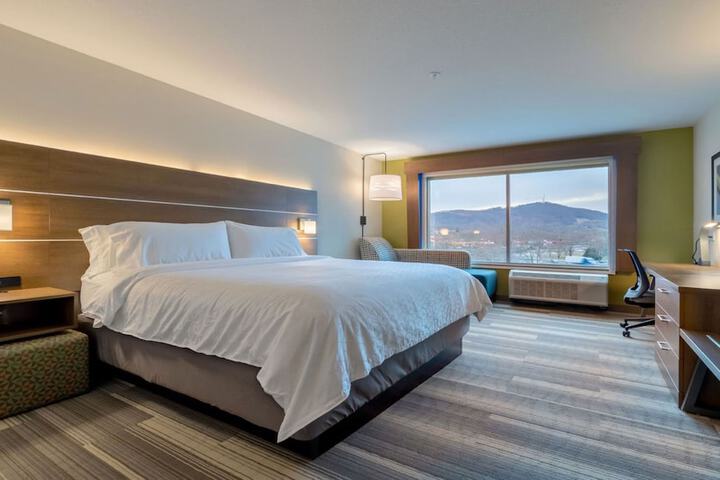 Room 16 of 45