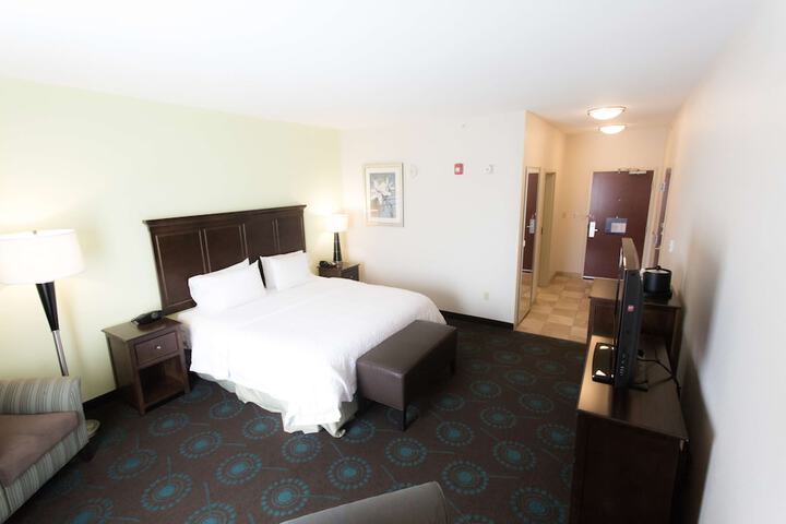Room 25 of 43