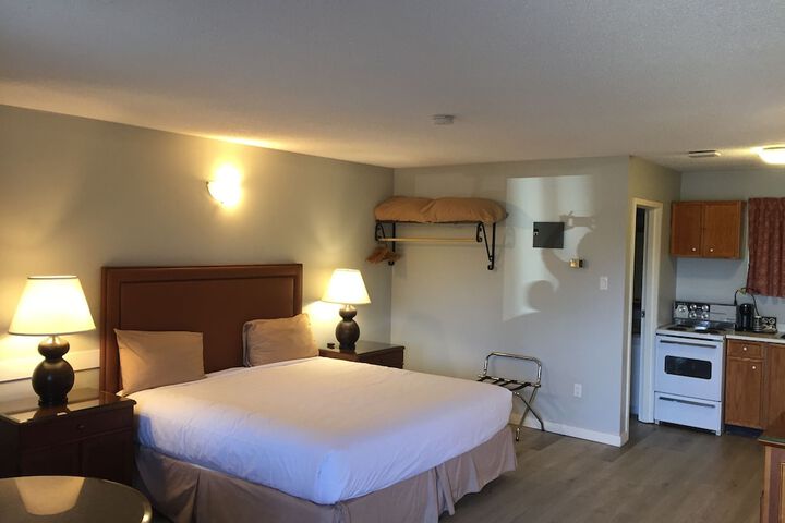 Room 25 of 41