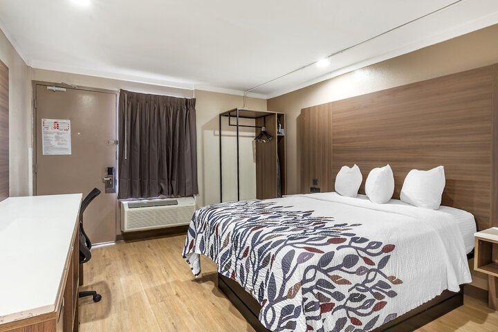 Room 36 of 44
