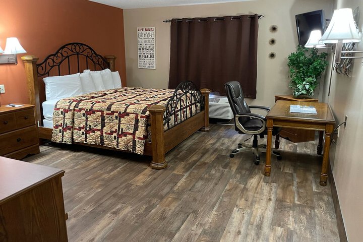 Southfork Motel and Grill