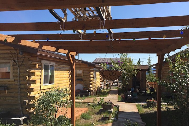 Earthsong Lodge