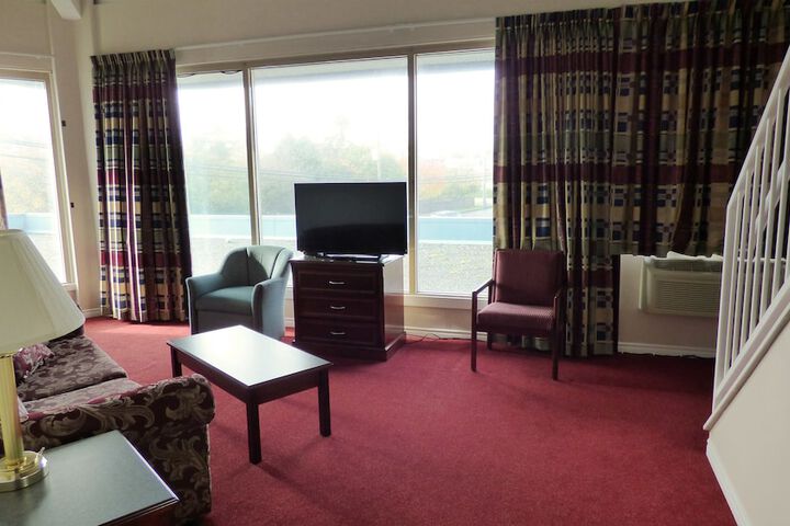 Room 42 of 57