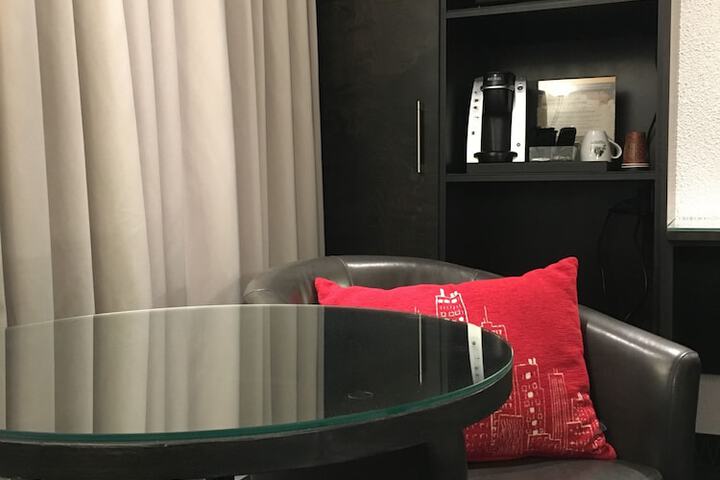 Room 9 of 47