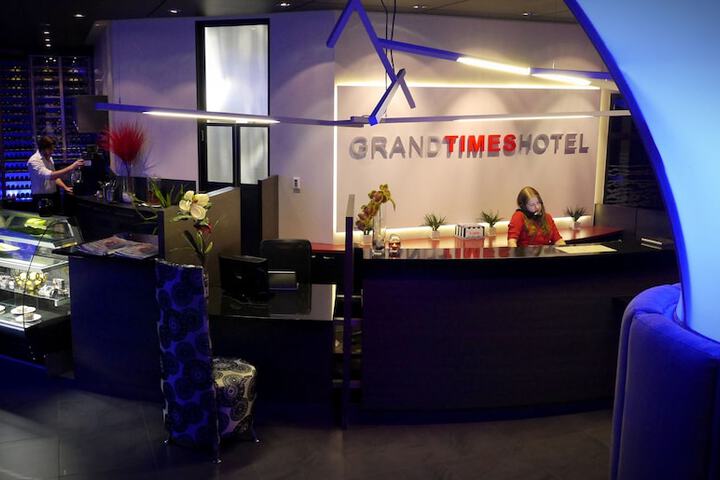 Grand Hotel Times Sherbrooke