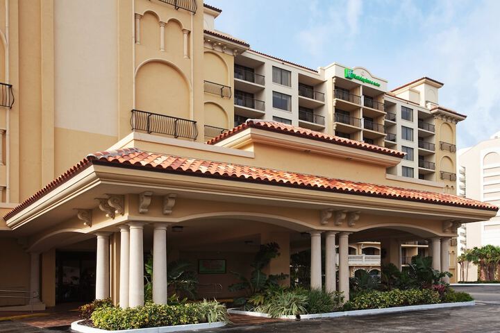 Hotel 2 of 108