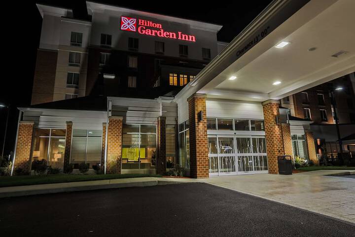 Hotel 2 of 84