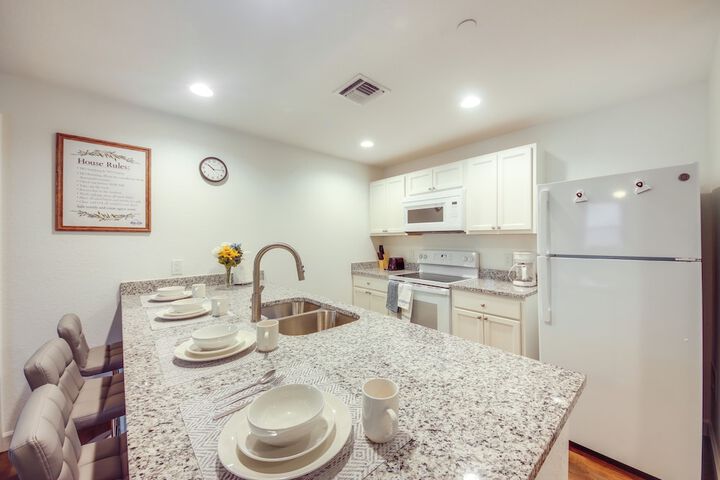 Labelle Apartment Close to Parks!