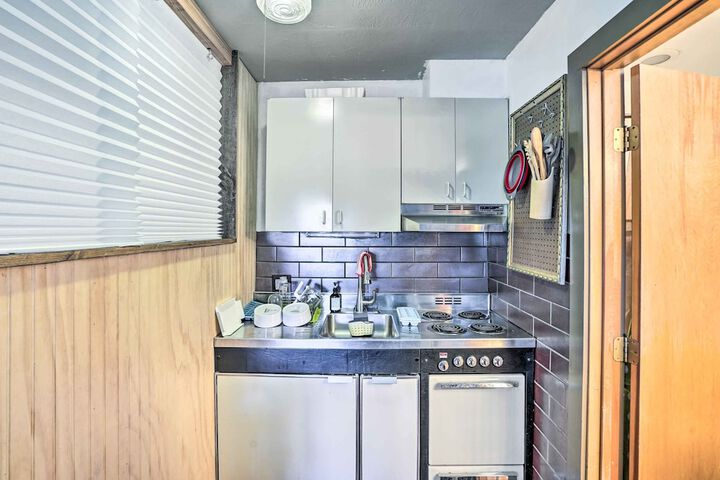 First-floor Hunter Condo 1 Mi to Slopes!