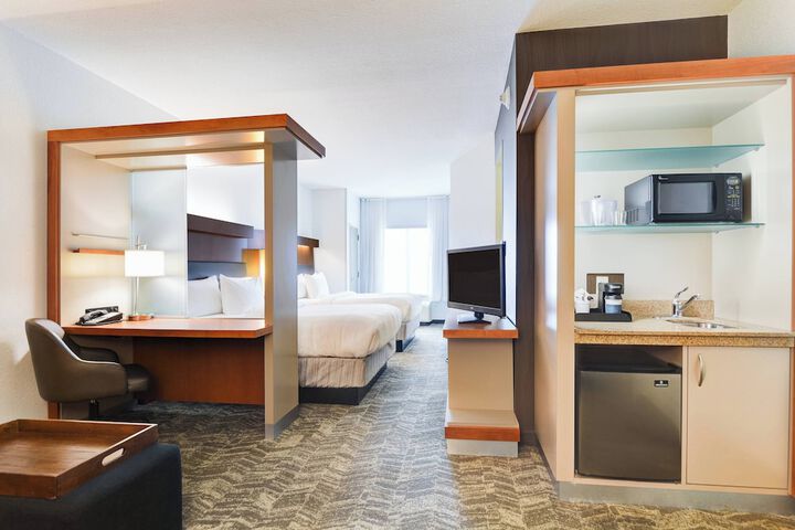 Room 14 of 39